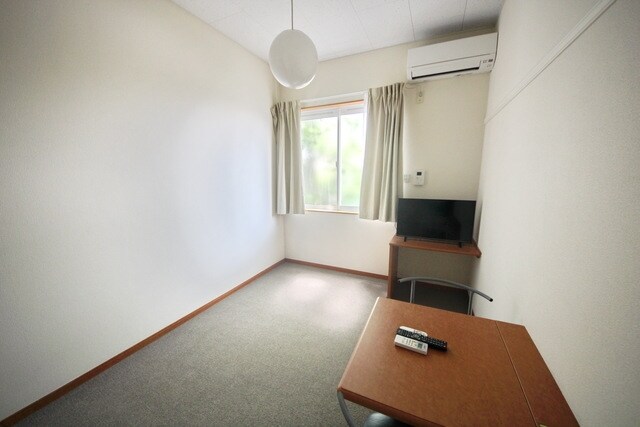 レオパレスフラワーIIIの物件内観写真