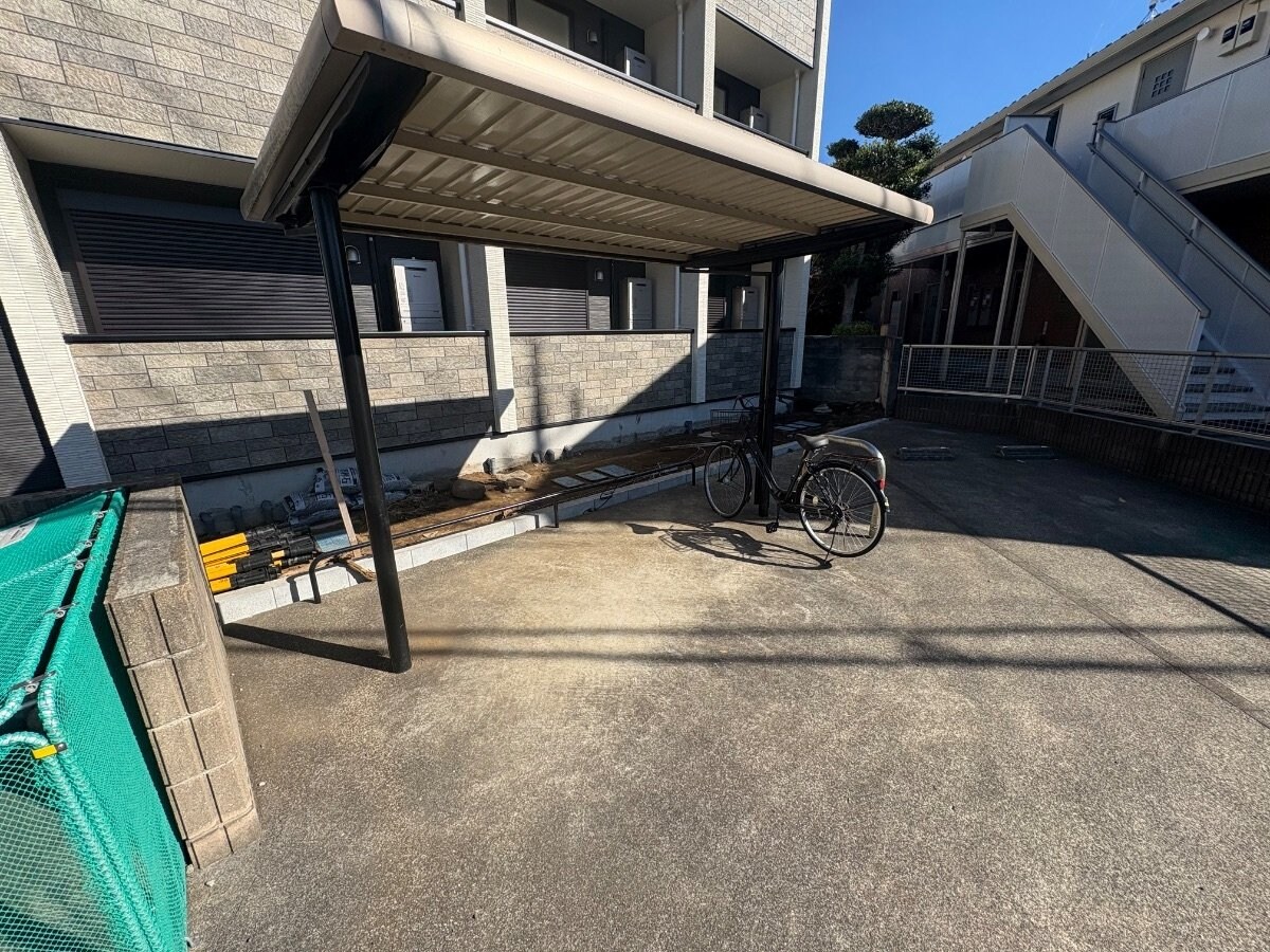 アザーレ・ディオン六会日大前の物件内観写真