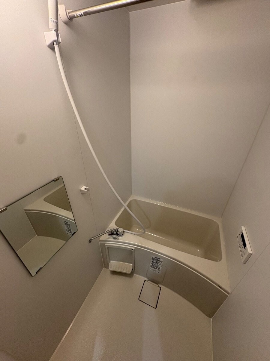 アザーレ・ディオン六会日大前の物件内観写真