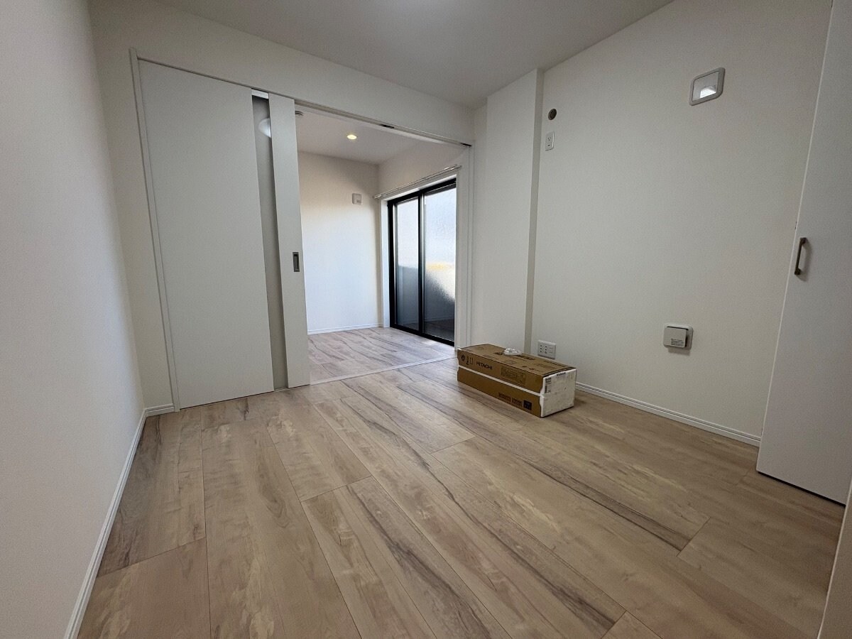 アザーレ・ディオン六会日大前の物件内観写真