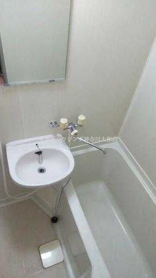 ヒルズ鶴間の物件内観写真