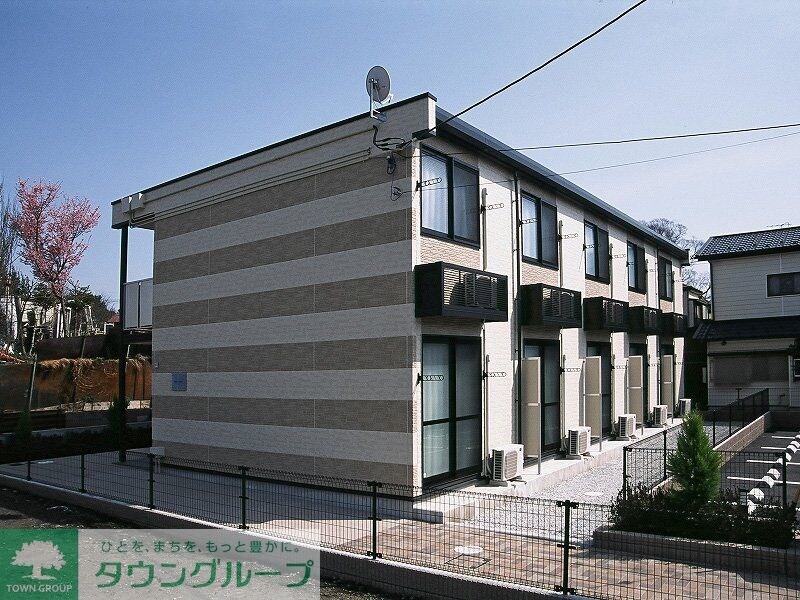 レオパレスホンゴーパレスの物件外観写真