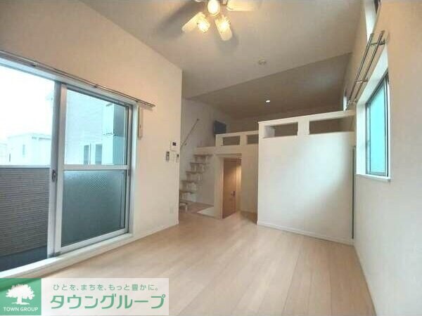 ネオメゾナ津賀田の物件内観写真