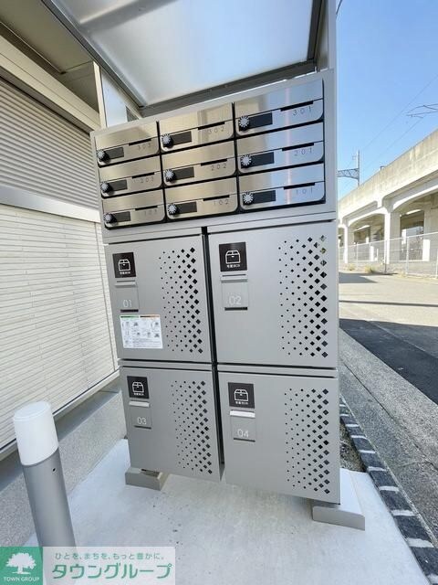 メゾンクレセントII八田の物件内観写真