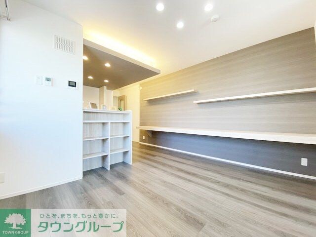 セレスティア森末町の物件内観写真