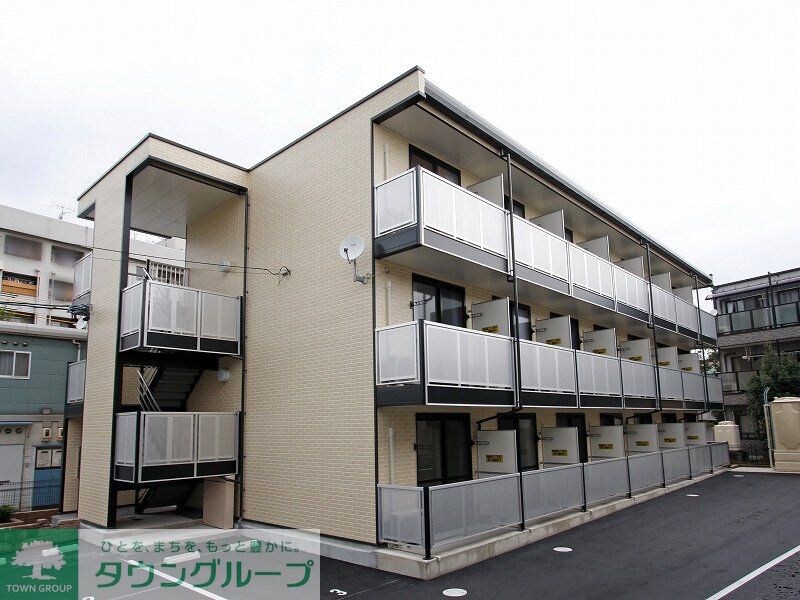 レオパレスT WESTの物件外観写真