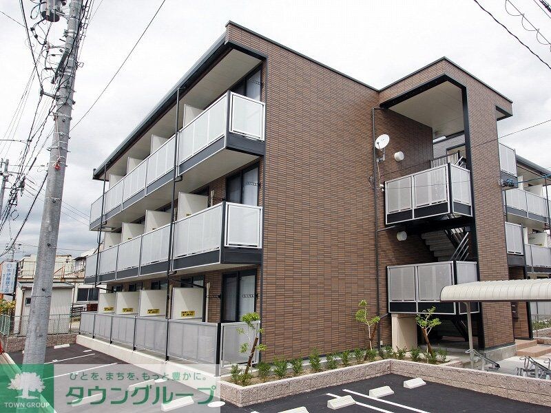 レオパレスレインボーIの物件外観写真