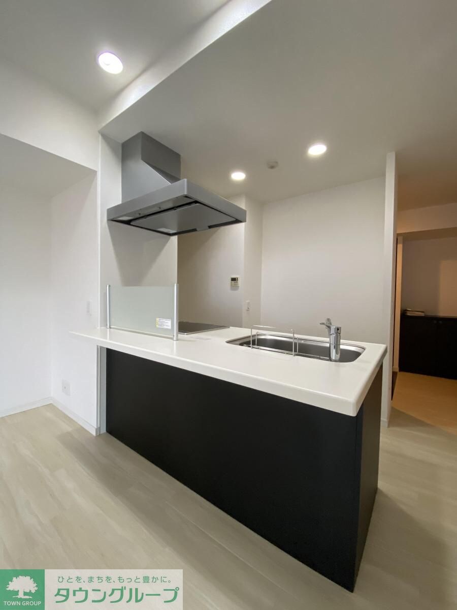 アーデン泉プレミアの物件内観写真