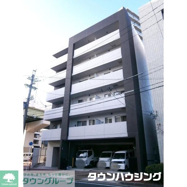 スティングレイつるまの物件外観写真