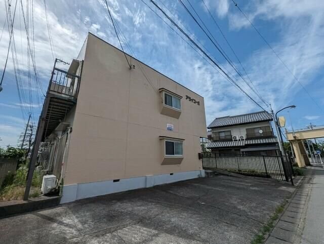 アライコーポの物件外観写真
