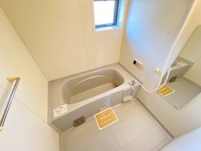 スクエアガーデン Bの物件内観写真