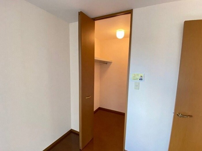 スクエアガーデン Bの物件内観写真