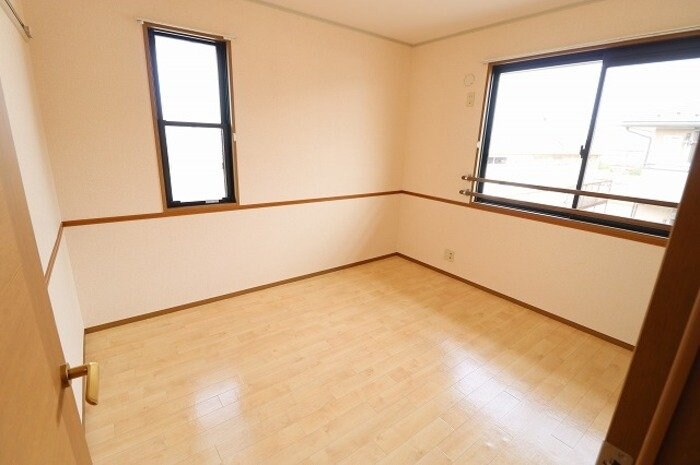 モービルガーデン山田 弐番館の物件内観写真