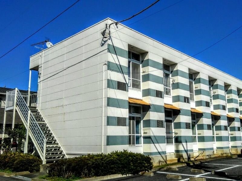 レオパレスブルームの物件外観写真