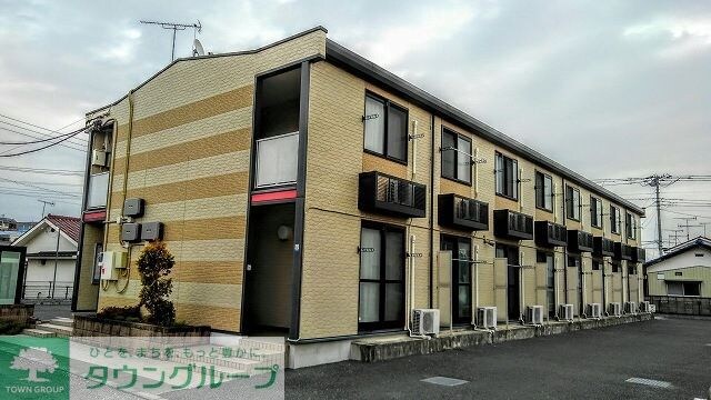 レオパレスオムの物件外観写真