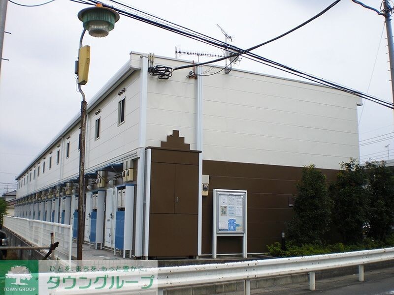 レオパレスニューウェルIの物件外観写真