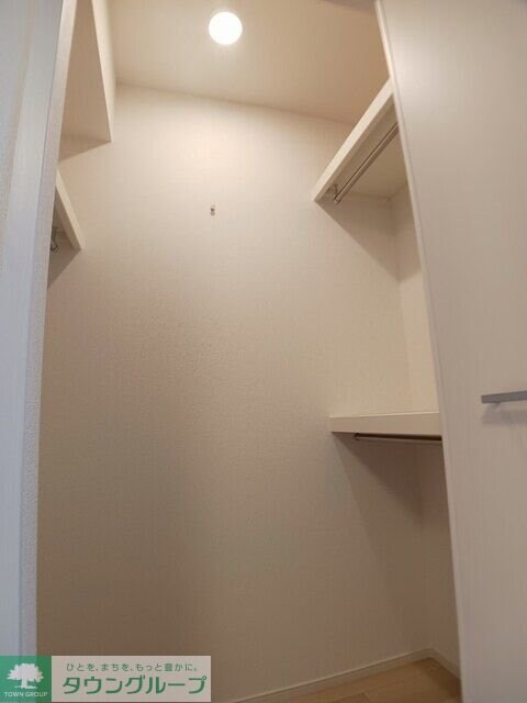 モンテリザイア藤岡 Iの物件内観写真