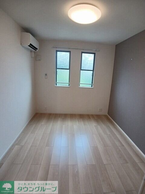 モンテリザイア藤岡 IIの物件内観写真