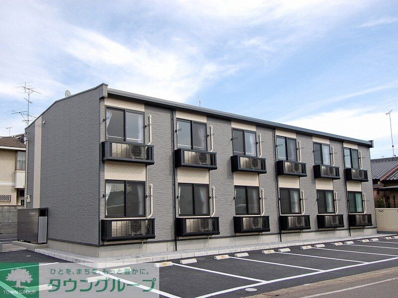 レオパレスルクソールの物件外観写真