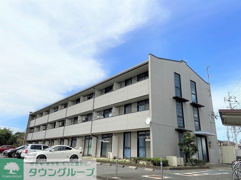 レオパレス出藍の物件外観写真