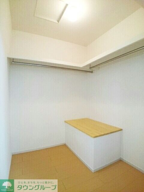 ウィ-ンの森 シェ-ンブルンの物件内観写真