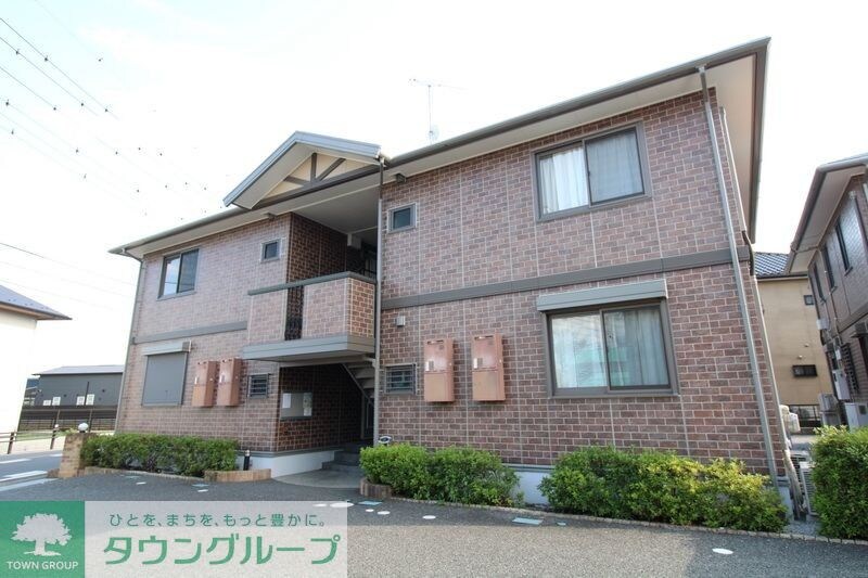 リビングタウン上野台 Bの物件外観写真