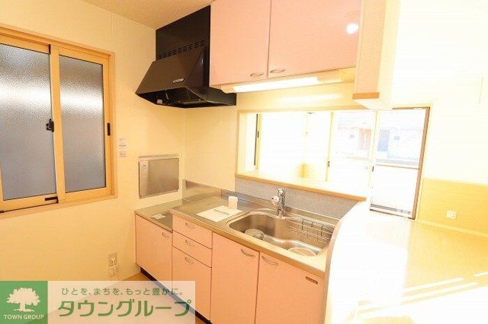 リビングタウン上野台 Dの物件内観写真