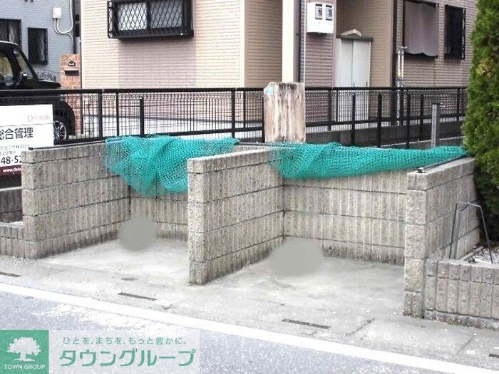 リビングタウン上野台 Dの物件内観写真