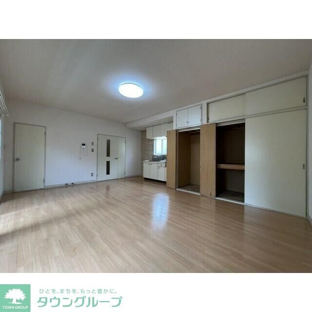 ルイーズ 101の物件内観写真