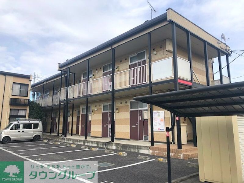 レオパレスかやばの物件外観写真