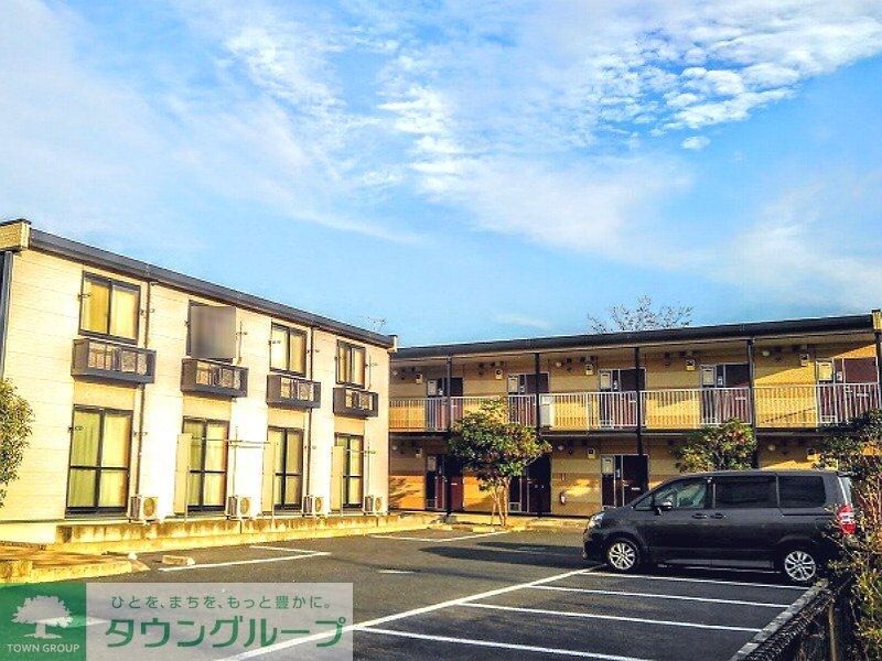 レオパレス仙元山の物件外観写真