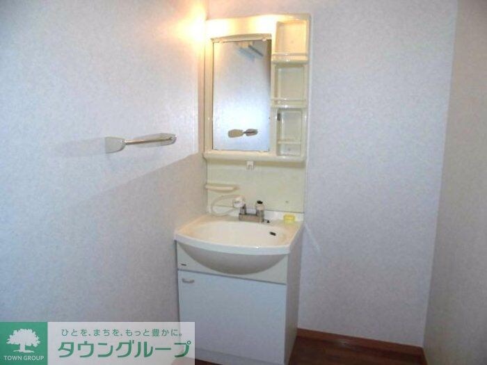 ロイヤルガーデン Bの物件内観写真