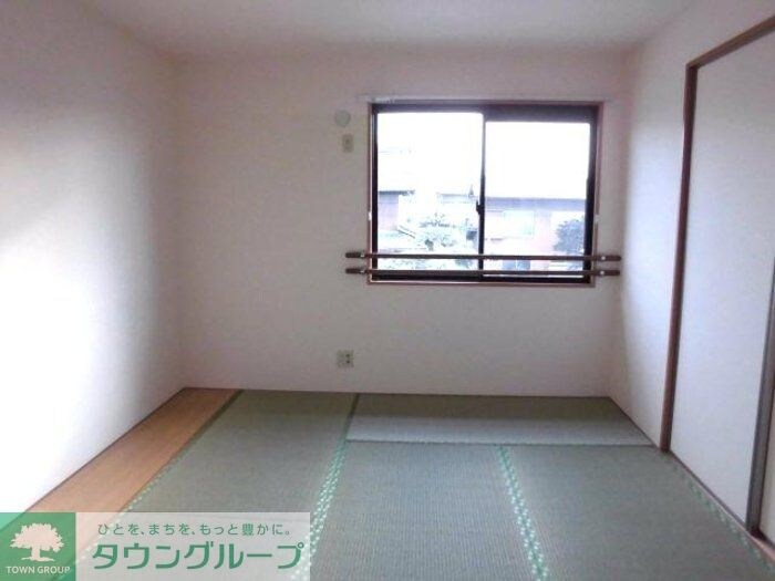 ロイヤルガーデン Bの物件内観写真