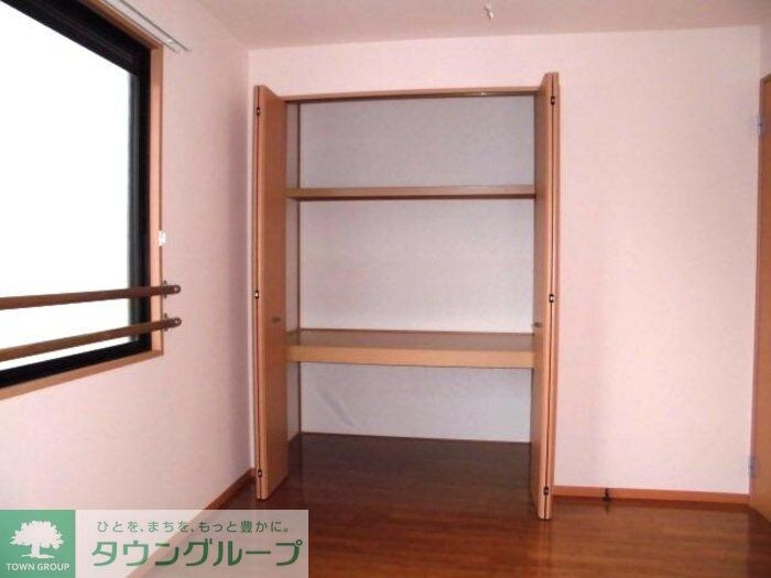 ロイヤルガーデン Bの物件内観写真