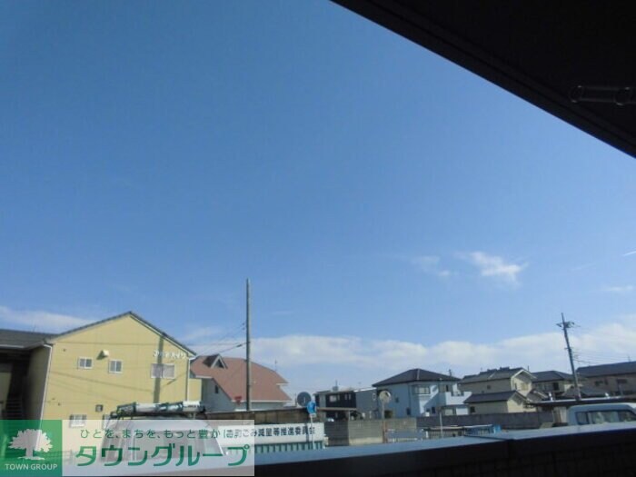 エメラルドグリーンの物件内観写真