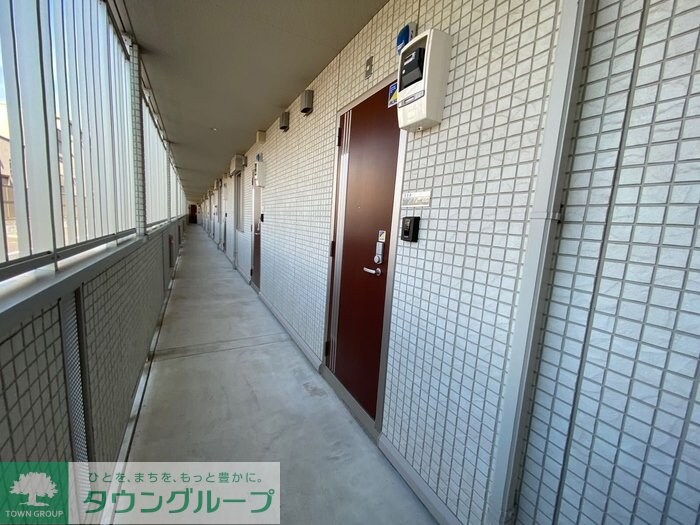 エメラルドグリーンの物件内観写真