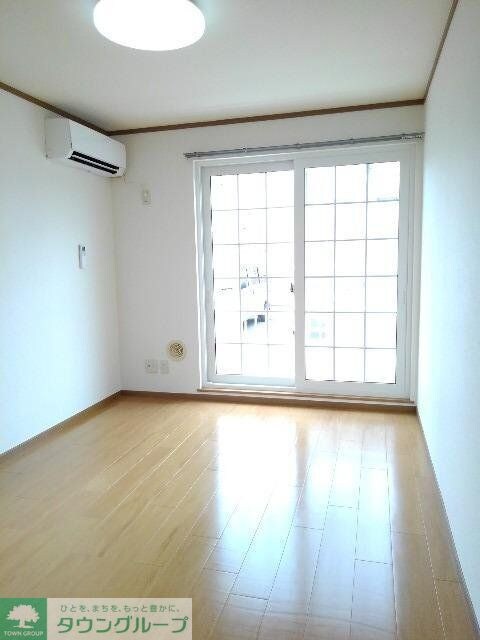 リュミエ-ル・ソレ-ルBの物件内観写真