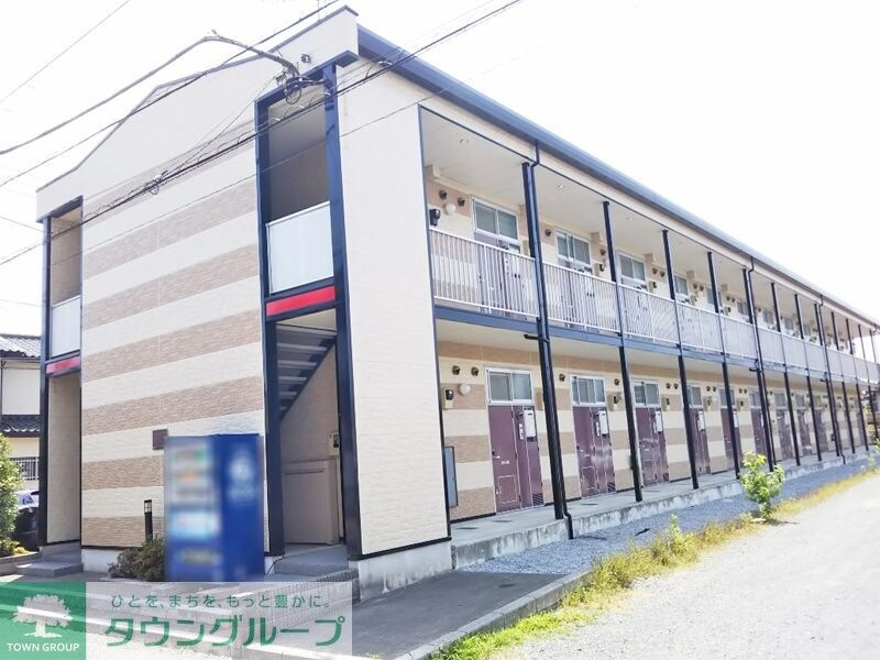 レオパレスドゥジェームの物件外観写真