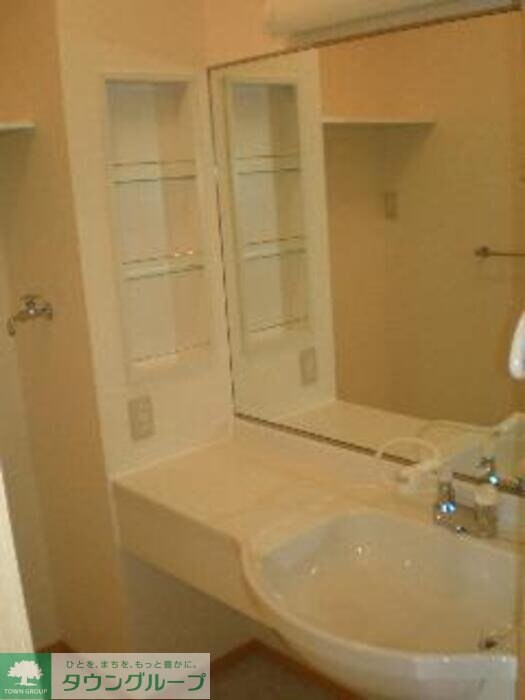 エピナール Eの物件内観写真