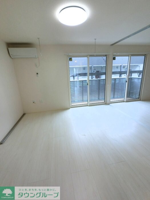 ブルーサファイア Bの物件内観写真