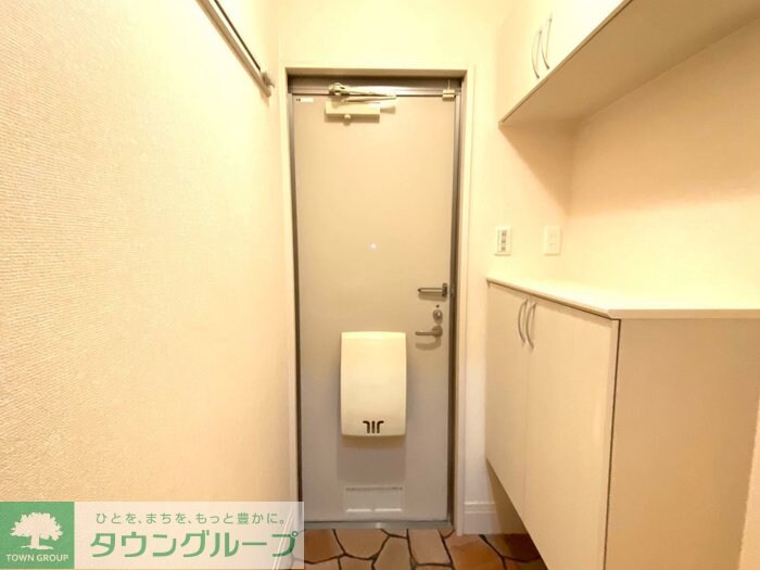 フローレスの物件内観写真