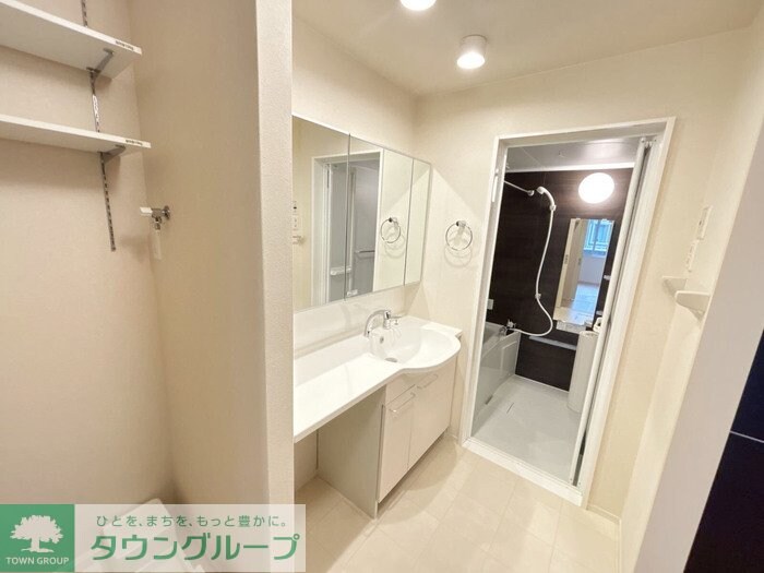 オペラハウス上大島 Bの物件内観写真