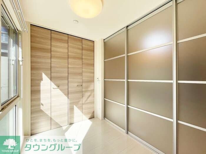 パーシモンIIIの物件内観写真