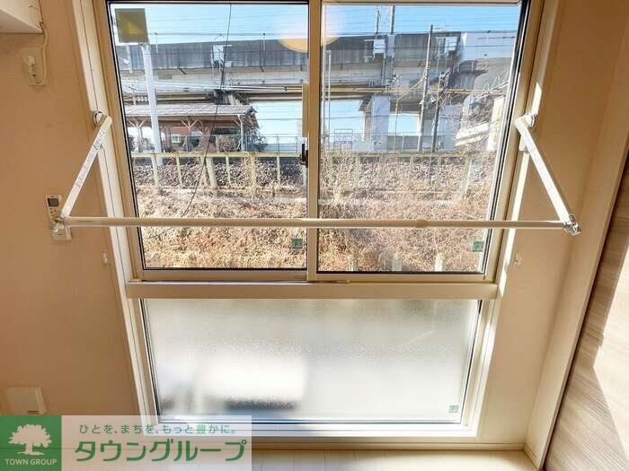 パーシモンIIIの物件内観写真