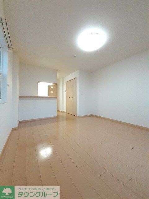 モダン ソレイユIの物件内観写真