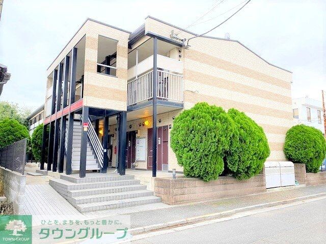 レオパレスディアコート 六木の物件外観写真