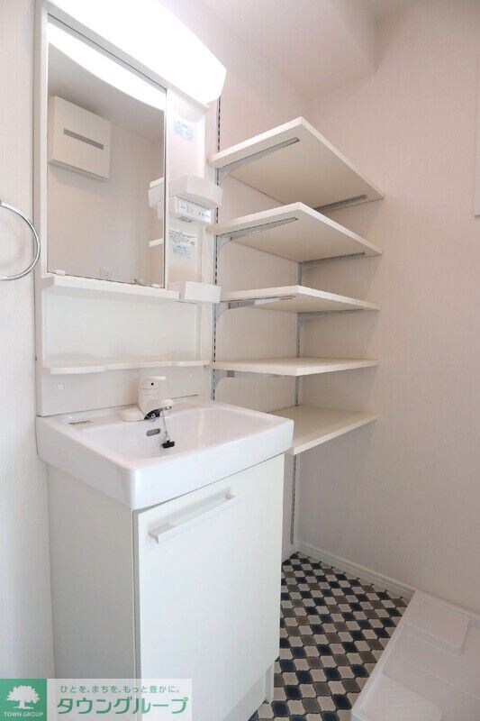 ユニヴェール西新井の物件内観写真