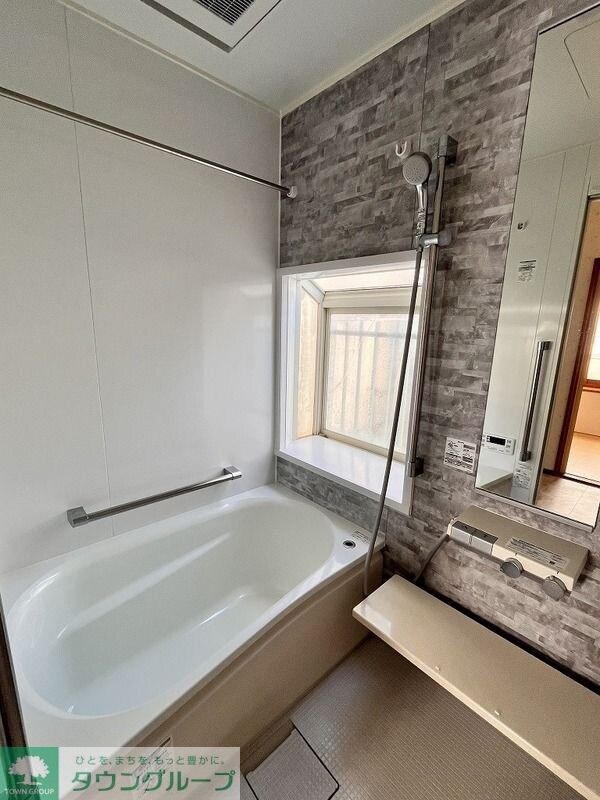 柳島町貸家の物件内観写真