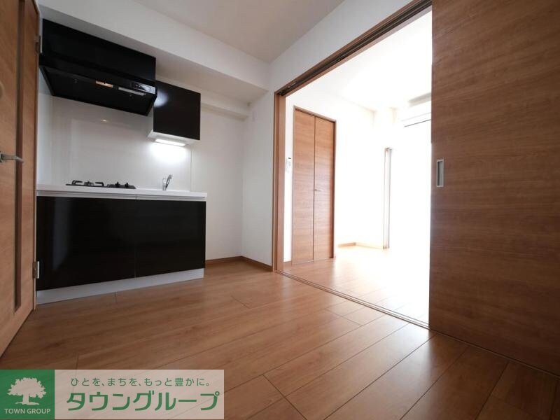 ペアパレス六町2号館の物件内観写真