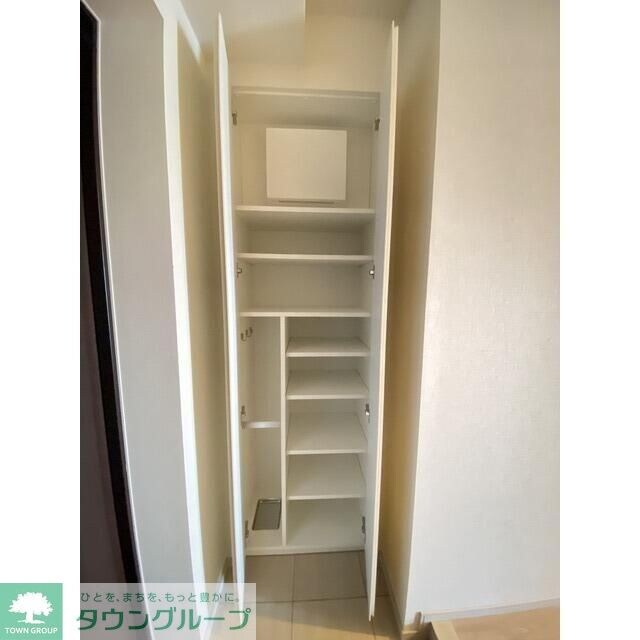 コンフォリア・リヴ千住の物件内観写真